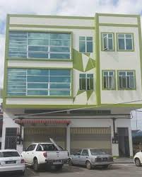 Antara tarikan yang ada di situ, termasuklah, dataran tanjung emas, kelab golf tanjung emas, masjid jamek sultan ibrahim, istana sri tanjung dan istana hinggap sultan johor Book Direct Homestay Muar Promo Code 2021