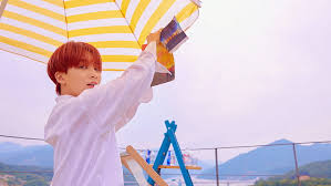 Jeonghan long hair moments (thank you for 800+ subs). Hd Wallpaper Yoon Jeonghan Carat Seventeen K Pop Dyed Hair Wallpaper Flare