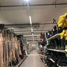 photos at coop bau hobby kusnacht zurich