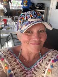 Stacey Leach's Instagram, Twitter & Facebook