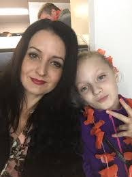 Shannon Ash's Instagram, Twitter & Facebook