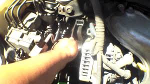 Camry se auto (natl) package includes. Easy Follow Replace Alternator Generator Toyota Camry Fix It Angel Youtube
