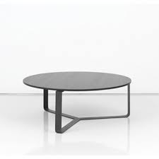 Un salon sans table basse est un salon quasiment vide ! Table Basse Ronde Ypsilon Interni Table Basses Design