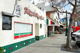 The sizeable proportion of large apartment buildings in the housing stock of little italy is an important part of its this part of san diego is primarily composed of two bedroom and one bedroom homes. Il Palazzo Apartments Apartments In Little Italy San Diego