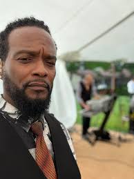 Vince Walker (@i_am_vincewalker) • Instagram photos and videos