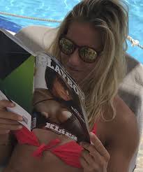 Check spelling or type a new query. Galerie Boj O Prachy Janek Priostril Ester Muze Jezdit Za Jinou Zem Foto 1 Ahaonline Cz