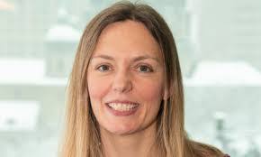 Elizabeth Weil's Instagram, Twitter & Facebook