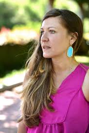 Sarah Whitt's Instagram, Twitter & Facebook