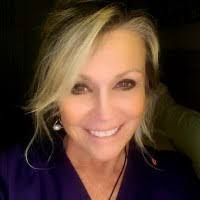 Jennifer Kiger's Instagram, Twitter & Facebook