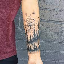 Idee De Tatouage Homme Dos Tatouage Ligne De Vie Dessin Tatoo Foret Tattoos For Guys Compass Tattoo Pinterest Tattoo Ideas