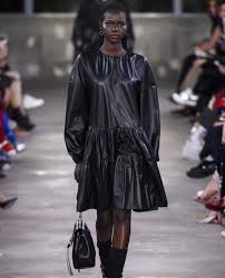 Maison Valentino Pre Fall 2019 Model Black Fashion Black Women