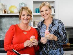 Trisha yearwood is one busy lady — she's a country music superstar, chef, cookbook author and, of course, wife to garth brooks. Trisha Yearwood S Must Have Summer Party Recipes Trisha S Southern Kitchen Food Network