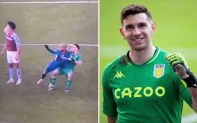 0 melanie martinez wallpaper download free awesome hd wallpapers. Emi Martinez Takes Jab At Ex Arsenal Teammate On Twitter