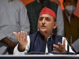 Akhilesh yadav गए yogi adityanath आये साथ में आया भगवा lucknow mahotsav 2017. No Alliance With Any Big Party For 2022 Up Election Akhilesh Yadav Kanpur News Times Of India