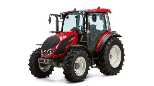 Valtra A82L Tractor
