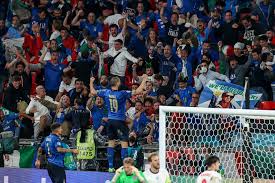 La azzurra, resistente y con remangue, logra en los penaltis su segunda eurocopa y manda al garete a una. Ocqcggr7fjzz5m