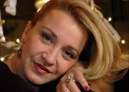 «με παγίδευσε ο γνωστός σκηνοθέτης, του είπα θα σπάσω τα τζάμια». Meta Apo Mpotsh Kai Lamprh H Melina Kyriakopoyloy Kataggellei Ton Gnwsto Skhno8eth In Gr