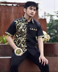 See more of baju koko & baju batik kombinasi on facebook. Model Baju Batik Terbaru Baju Batik Modern Batik Masa Kini Baju Batik Pria Keren Batik Modern Baju Batik Kombinasi Lazada Indonesia