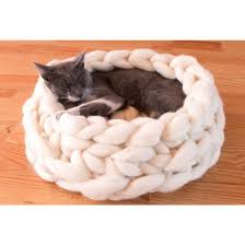 Crochet pattern pet bed cat or dog sofa lounger glam by. Naald En Draad M L Crochet Pattern Cosy Cat Bed Basket 0699 Creatieve Hobby S Hideitalia Com