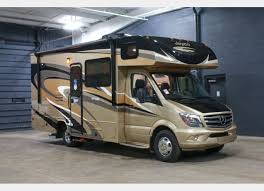 Class C Motor Home Rental In Reedley Ca Rentals Starting At 225 Night Motorhome Small Motorhomes Jayco