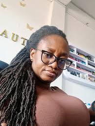 Interlocking hair after a year of new growth