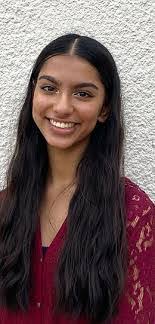 Arushi Arora's Instagram, Twitter & Facebook