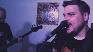 Video Premiere: Gloomer