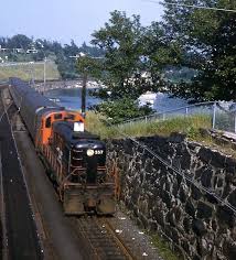 Train Coming Into Woods Hole 1958 Train Railroad Pictures Old Trains