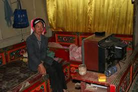 Khampa Tibetans | Travel Story and Pictures from China