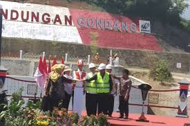 Proyek tersebut mulai menunjukkan hasil. Tempat Wisata Daerah Karanganyar Jawa Tengah Tempat Wisata Indonesia