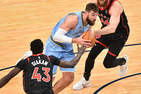 Kyle lowry is well regarded as a teammate and a leader, and he drew significant consideration for an nba award today. Toronto Raptors Vs Memphis Grizzlies Preview Start Time And More Raptors Hq