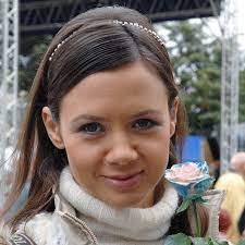 Jej białe suknie mają świadczyć o tym, że coś jest na rzeczy. Kinga Rusin O Naszym Miescie Taka Perelka Jak Wroclaw Gazeta Lubuska