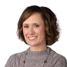 Amy Mach's Instagram, Twitter & Facebook