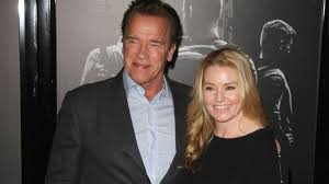 Arnold told 2020 graduates an inspiring story about rebounding from heart surgery. Arnold Schwarzenegger Beim Sonnigen Radausflug Mit Freundin Promiflash De