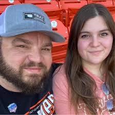 Where to find Toyota Sienna XLE or XSE in the Midwest?