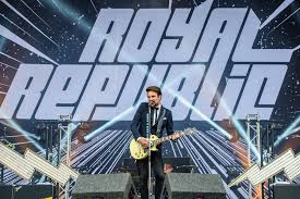 This year's download festival turned out to be a very wet weekend with constant downpours and thunderstorms throughout the three days, but what would 'drownload' festival be without a little bit of. Festival Review Download Festival 2016 Antihero Magazine