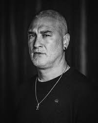 Yo hago el amor con las mentes Me seducen las mentes. Me seduce la  inteligencia Me seduce una cara y un cuerpo cuando veo que hay una mente  que las mueve y