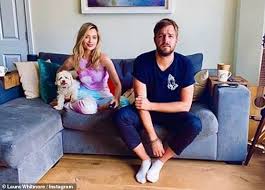 Laura whitmore is an irish presenter based in london who has worked for mtv europe, rté, and we put our 11 questions to laura whitmore, whose answers include leather jackets, her dog and a. Laura Whitmore Confirms Celebrity Gogglebox With Boyfriend Iain Stirling Fr24 News English