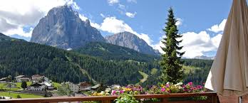 Prenota quella che fa per te! Holiday Apartments Olympic S Cristina Val Gardena South Tyrol Sudtirol