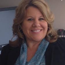 Traci Foreman's Instagram, Twitter & Facebook