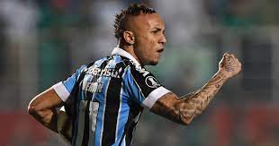 Everton sousa soares, known simply as everton or everton cebolinha, is a brazilian professional footballer who plays as a forward for portug. Everton Reignite Interest In Gremio Star Everton Soares 90min