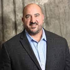 Glenn Cad's Instagram, Twitter & Facebook