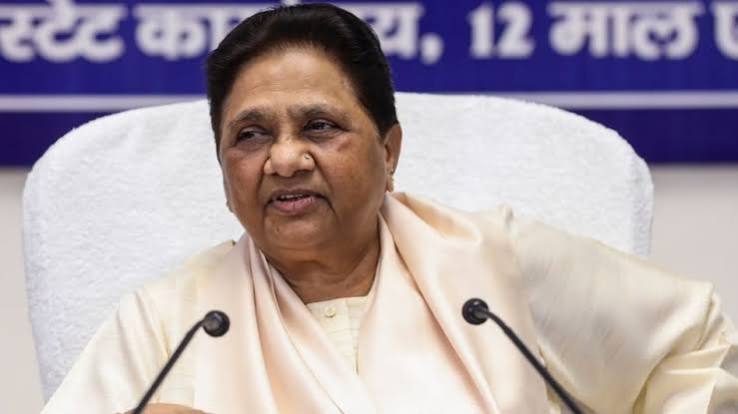 मायावती ने कल बुलाई बसपा की बड़ी बैठक, क्या ईशान आनंद को मिलेगी अहम जिम्मेदारी - mayawati bsp meeting mission 2027 up punjab election ishan anand dalit voters ntcpkb - AajTak