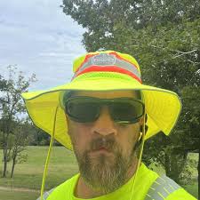 Has anyone else seen the same screen flash and flicker issues in a 2024 4XE  High Altitude while driving?