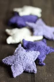 I can see making these in all kinds of colors. Yvonne S Purple Knit Stars Italian Dish Knits