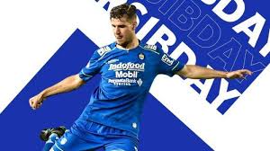 Walikota solo gibran rakabuming raka menjelaskan, sebelumnya kota solo sukses menjadi tuan rumah piala menpora. Amunisi Baru Persib Bandung Di Piala Wali Kota Solo Robert Rene Alberts Ungkap Sosoknya Banjarmasin Post
