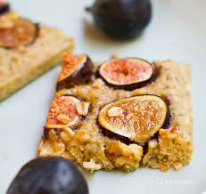 They taste pretty close to a fig newton, but homemade is always better, right? Fresh Fig Bars For Summer Healthyhappylife Com