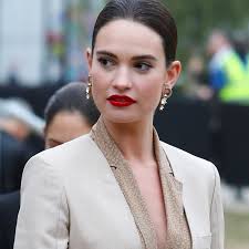 What Hillary Clinton Asked Anna Wintour for Help With