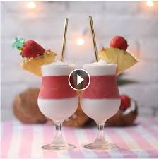 Pina Colada Rose 6 Oz Malibu Rum 2 Cans Unsweetened Coconut Cream 4 Tablespoons Sweetened Cream Of Coconu Frozen Pina Colada Pina Colada Recipe Pina Colada
