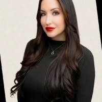 1400+ perfiles de «Roxanne»